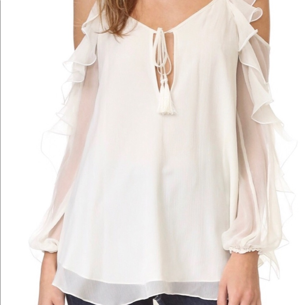 🤍 Haute Hippie Cold Shoulder blouse🤍